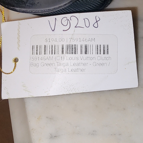 Louis Vuitton Green Taiga Parana Dopp Kit w Leather Handle - Picture 5 of 8